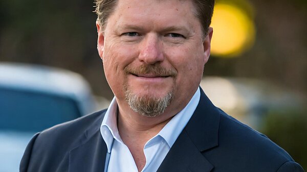 Stephen Cummins